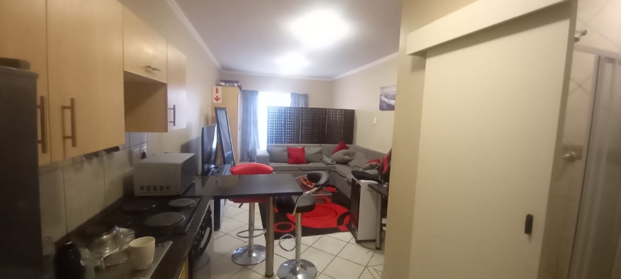 1 Bedroom Property for Sale in Vredenhof Sh Free State